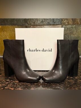 Charles David Studio Booties Womens Size 9M Black Side Zip Block Heel